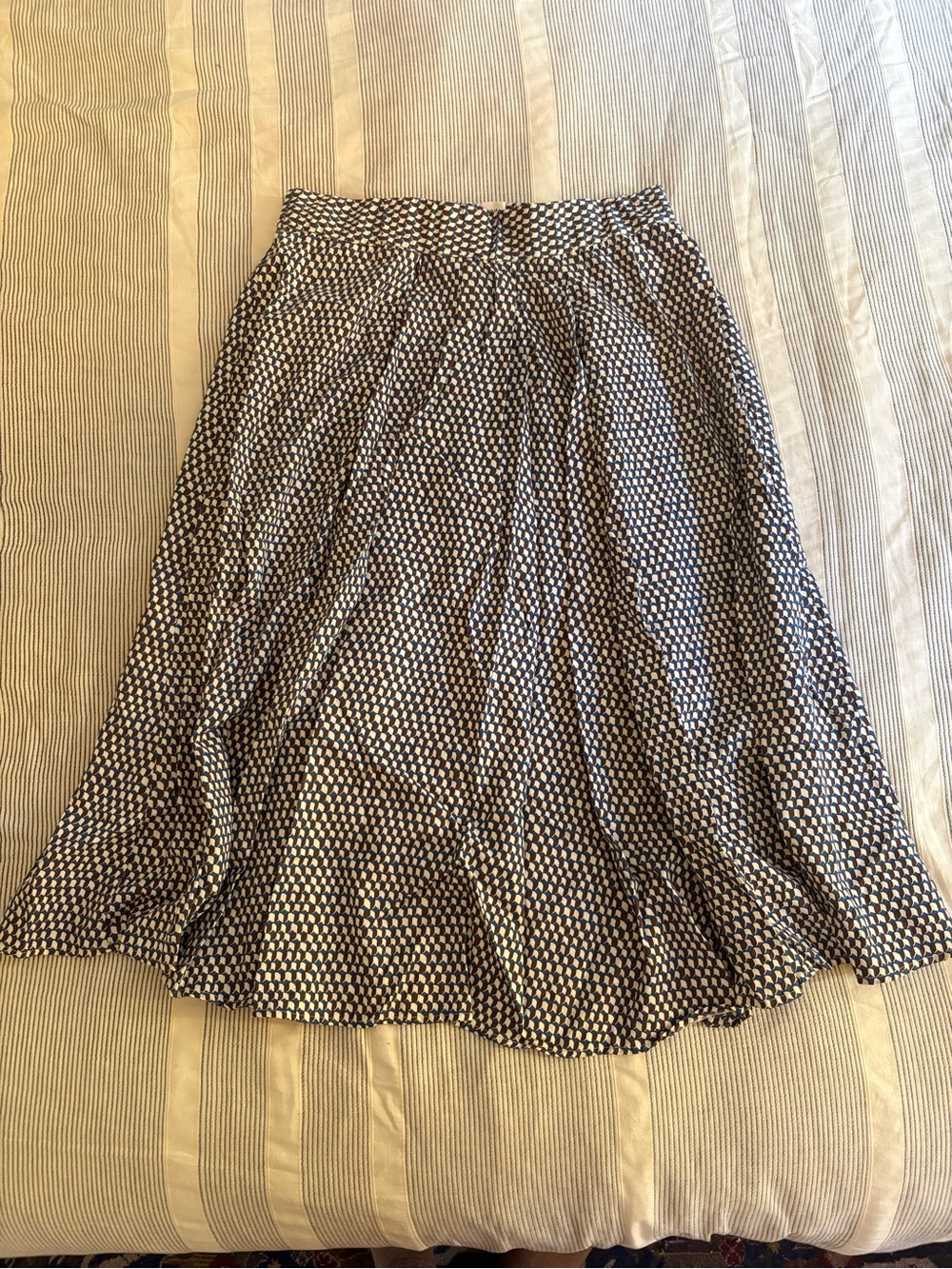 Kowtow Skirt